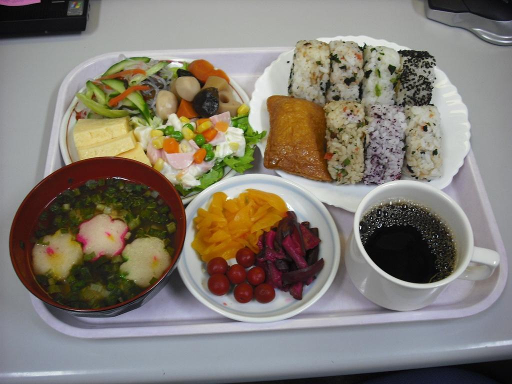 Toyoko Inn Yokohama Minatomirai-Sen Nihon-Odori Ekimae ภายนอก รูปภาพ