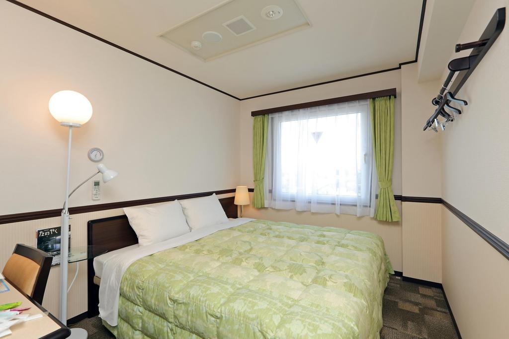 Toyoko Inn Yokohama Minatomirai-Sen Nihon-Odori Ekimae ห้อง รูปภาพ